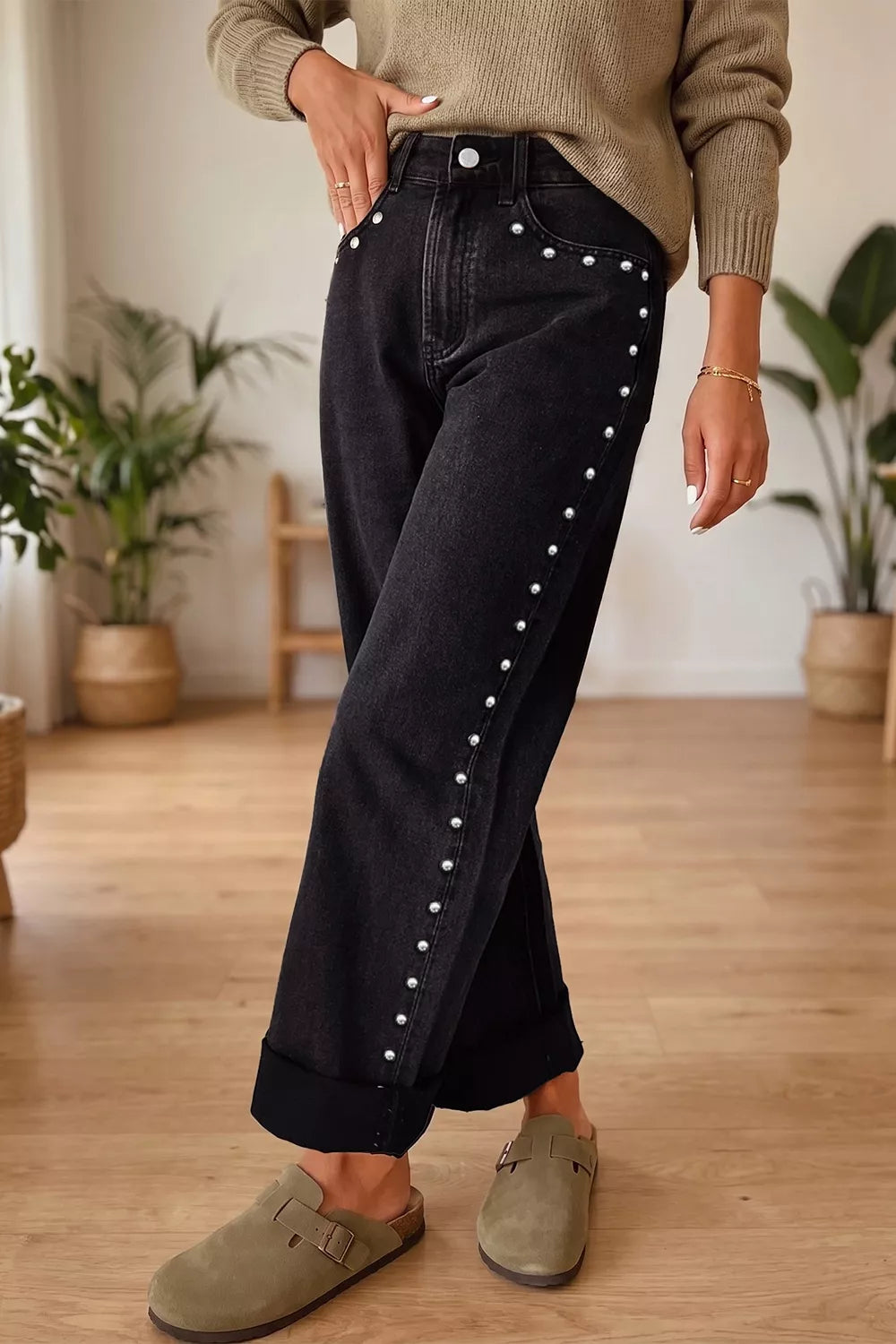 Sydney Studded Straight-Leg Jeans